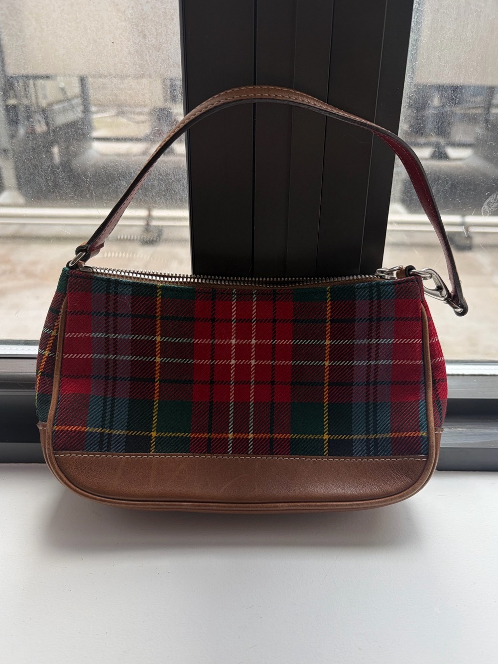 VINTAGE COACH Y2K Plaid Tartan Tassel Demi Pochette Mini Shoulder Baguette Purse - Picture 11 of 14